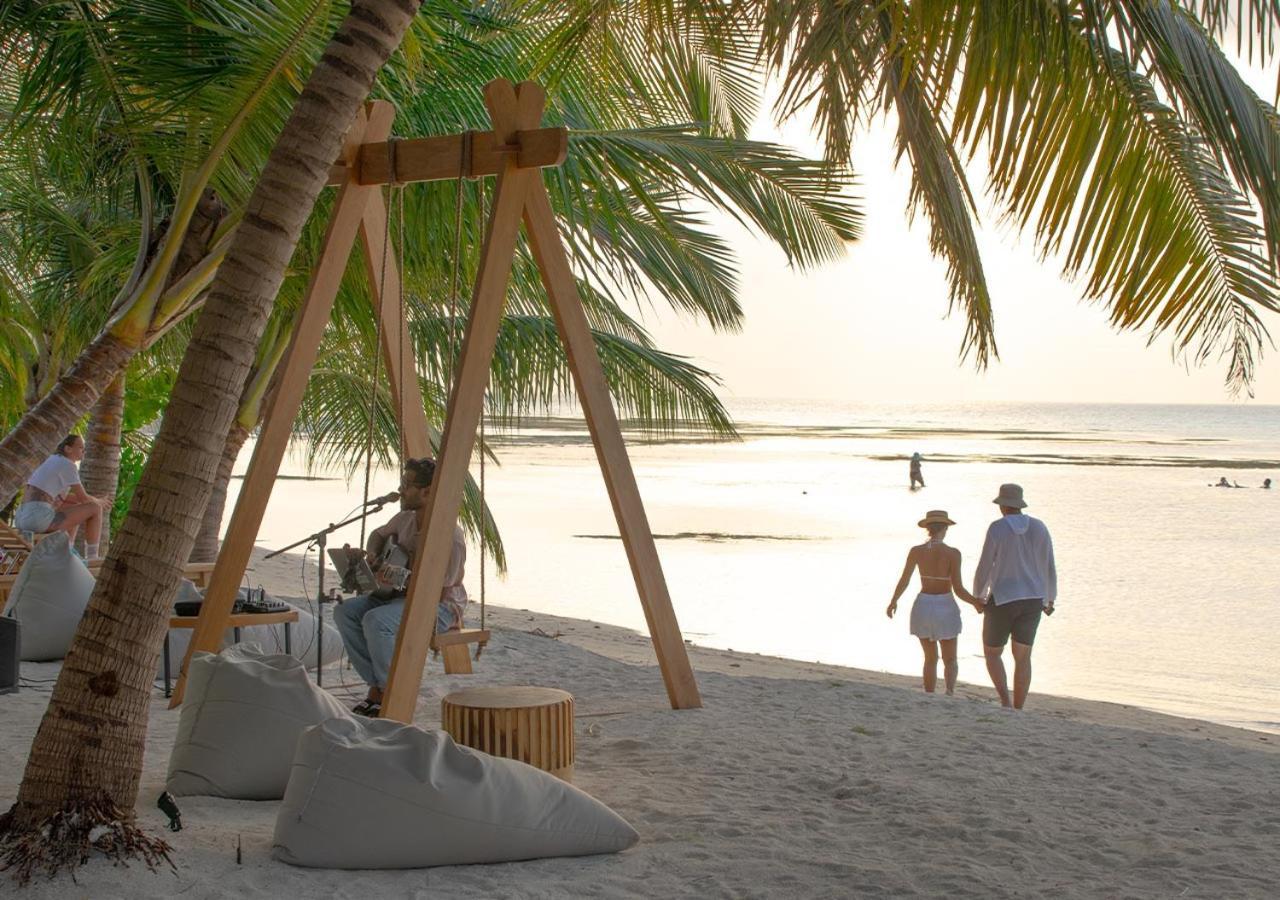 Stone Hotels Dhiffushi Buitenkant foto
