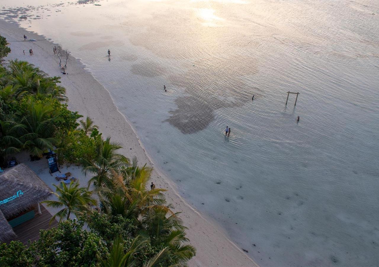 Stone Hotels Dhiffushi Buitenkant foto