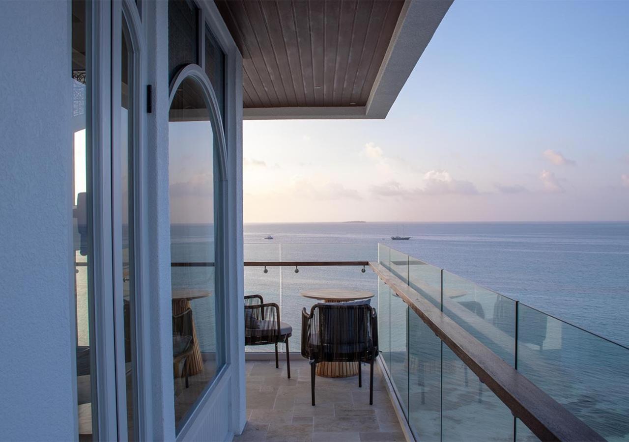 Stone Hotels Dhiffushi Buitenkant foto